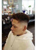 スキンフェードフェザーアップ