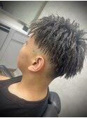 ツイストパーマ×フェードカット