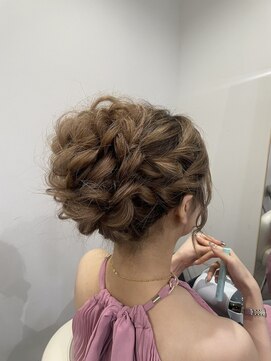 ベルグロー(BELLEGROW) アップヘア/おだんごヘア/お呼ばれヘアセット