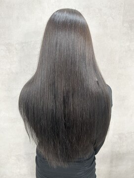 ルノン フィージュ(LUNON fieju) 黒髪クラゲヘアーオリーブグレー小顔ココアベージュ