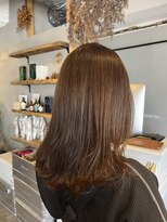 シェド(shed.)&nbsp;シンプルなヘアーこそカラーで柔らかさと透明感を出す