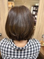 ラナ(LANA) オリーブブラウングラデーションボブ