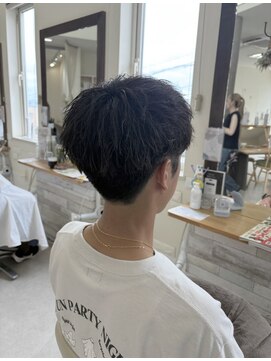 シルエット 美容室 ツイストパーマ