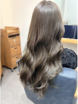 ブランチ シカ(branch.cica) 透明感オリーブグレージュ×赤み消し
