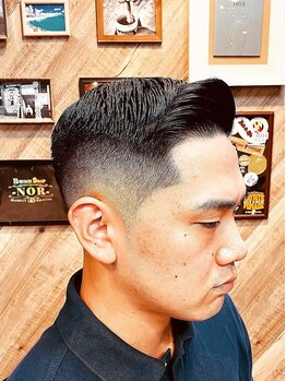 バーバーショップノア(BARBERSHOP NOR)の写真/【フェードカット+眉カット¥6100→¥5500】平日20時半まで営業！お仕事帰りにも気軽に通っていただけます☆