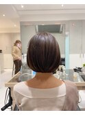 扱いやすいパツッっとボブ