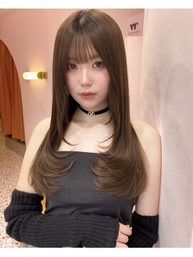 ボタン シブヤ(VOTAN SHIBUYA) ベージュ/韓国ヘア/渋谷/レイヤー/顔まわり/前髪