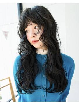 ロンドアンメゾン 原宿(Lond un Maison.) 韓国顔周りレイヤーカット×セミディ×透明感シアカラー[原宿]