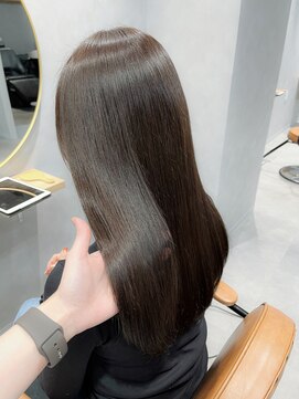 リーシュ(Re:sh) アッシュブラウン/オイルカラー/艶感