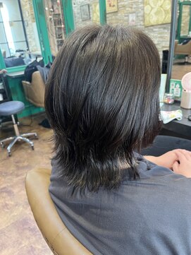 ヘアーラウンジ アンフィ 井土ヶ谷(Hair Lounge Anphi) ウルフショート