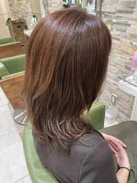 コム(com by neolive) 外ハネくびれスタイル