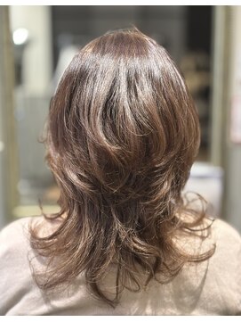 アンジー(Angee) くびれ感のあるレイヤー