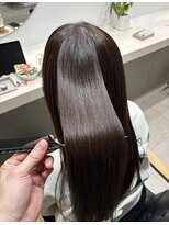 アメリ(ameri)&nbsp;【ameri田上】酸性ストレート×美髪フィルムTRでツヤツヤ髪へ◎