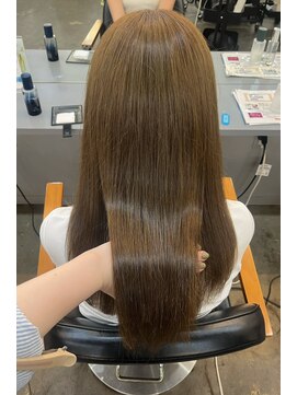 ジュール 池袋(Joule) オリーブベージュ×レイヤースタイル