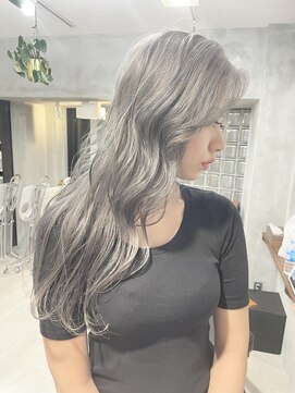 ミオ バイ レニア(mio by ReniA) グレージュ