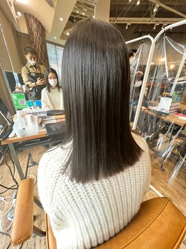 マッシュ チャヤマチ(MASHU chayamachi) サラつやセミロング