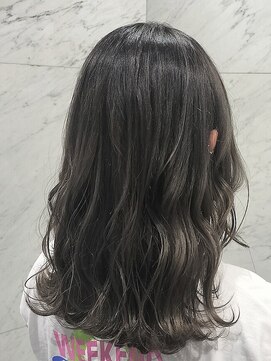 ベイリコルド(Bei Licoldo.) バレイヤージュ風アッシュグレー