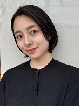 ビュートリアム 南青山(BEAUTRIUM) 綺麗めボブ 顔周りレイヤー 顎ラインボブ イルミナ 40代50代