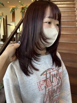 ビハツヤ(BIHATSU-YA) チェリーレッドカラー、レイヤーカット