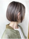 【morio原宿】顎ラインボブ　細め白髪ぼかしハイライト