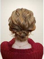 ベルグロー 北新地上通り店(BELLEGROW)&nbsp;ゆるふわアップヘア