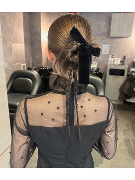 エルバイラビス 大宮(elu by lovis) 《Hina》カチモリヘアセット