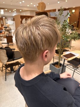 エテバイリリア(ete by LILIA.) ブリーチカラー