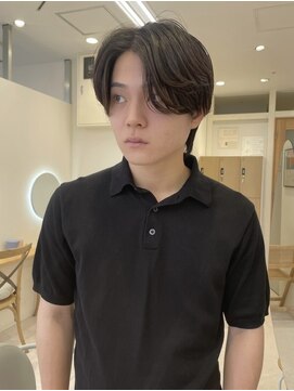 ハニー 町田(HONEY) センターパート 長め 刈り上げなし ニュアンスパーマ