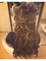 ヘアーセット モコロ(Hair Set MOCORO) ハーフアップアレンジ