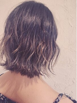 クレル(Creelu) 外ハネウェーブ