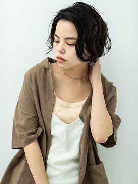 ティファ 銀座(Tiffa) 大人かわいい  ふんわり  ワンサイドショート ひし形シルエット