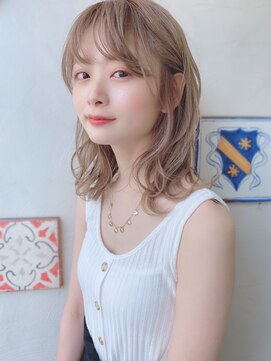 ブルーダー(Bruder) ミルクティーベージュ ベージュ系 ハイトーン