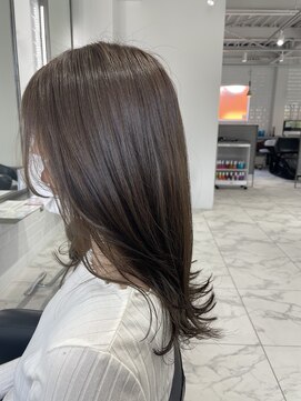 サロンド ココ(Salon de COCO) ナチュラルベージュアッシュカラー