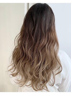 イース バイ アンブルリュクス 北千住(Ease by amble luxe) バレイヤージュカラー