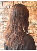 ロングウェービースタイル×ロングヘア×透明感ブラウンカラー