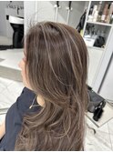 海外レイヤーカット/ハイライトカラー/簡単ヘアセット
