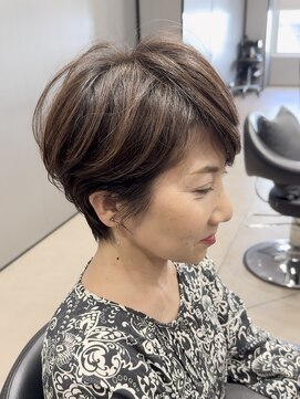 ハルキ ミナト ジャパン フクオカ(HARUKI MINATO japan FUK) 大人の抜け感ふんわりショート