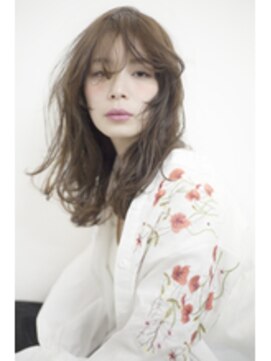 マグノリア オモテサンドウ(MAGNOLiA Omotesando) 顔まわりに動きのあるロングレイヤーパーマ[店長DAISUKE」