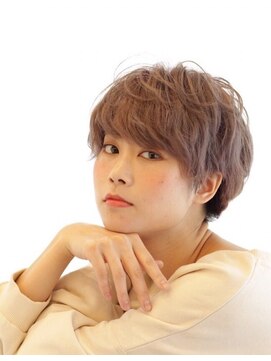 ヘアメイク ジール 羽黒店 ふんわりショート