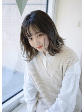 ソワリー 栄(THOiRY) 小顔カットが得意なスタイリストby坂元