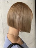 ブロンド ミニボブ 切りっぱなしボブ