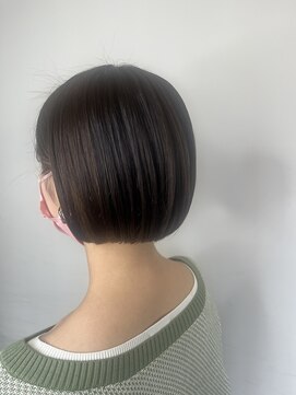 イングスジャパン(ings JAPAN) 襟足まとまる!切りっぱなしミニボブ/アッシュブラック