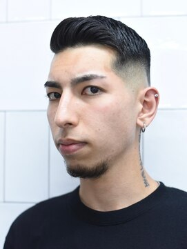 メリケンバーバーショップ コウベ(MERICAN BARBERSHOP KOBE) ビジカジサイドパート73アップバングイージーパーマ