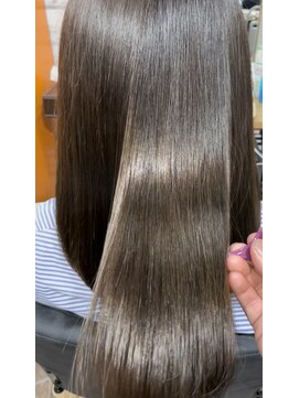 ベルポ(Bellpo) ミルクティーベージュにBellpoオリジナル髪質改善トリートメント