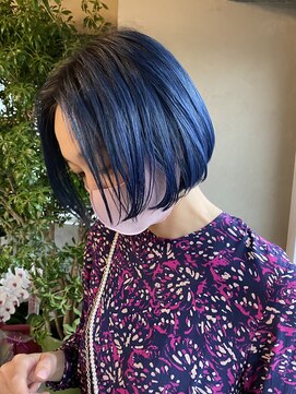 シセイ 青山(SHISEI) ブルーカラー/ぱつっとボブ/ケアブリーチ［南青山/表参道］