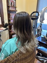 ヘアーリゾート トリップ(Hair Resort Trip)&nbsp;ハイライト×グラデーション×グレージュカラー