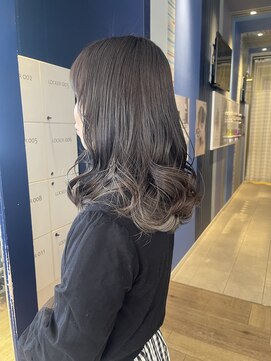 コワファースト 大分(COIFF1RST) アッシュグレージュカラー