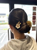 アンティカ(ANTICA) タイトシニヨン