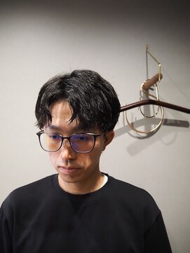 シュルムデイズ(surume daiz) 縦落ちソフトツイストパーマ