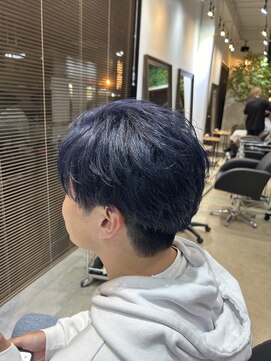 ラテ 伊勢崎(LATTE) ブルーブラック×センターパート